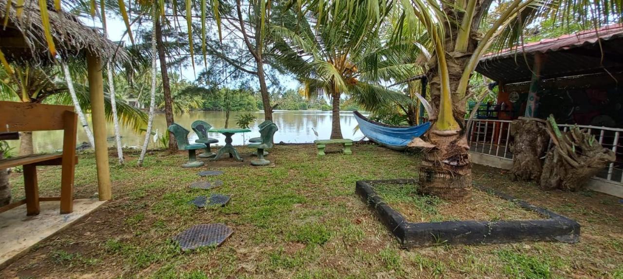 Blue Whale Lagoon Resort Ahangama Exterior photo